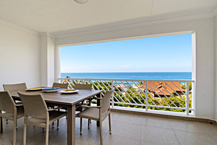 The Beacon 16 – self-catering holiday accommodation in Chakas Rock