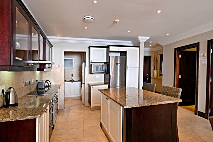 Ballito Manor View 605 Kitchen