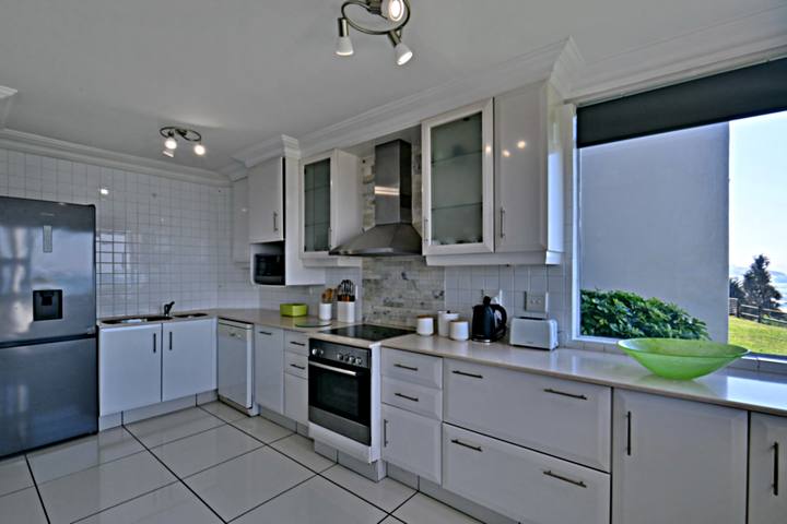 Chakas Cove 5 Kitchen