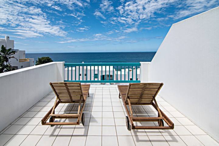 Santorini Perissa 66 – self-catering holiday accommodation in Chakas Rock