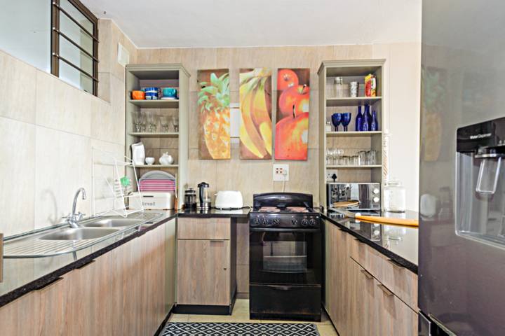 The Boulders 108 Kitchen